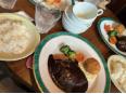 ハンバーグとカニクリームコロッケ