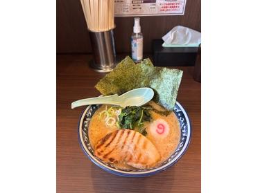濃厚豚骨の醤油ラーメン！