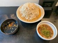 特盛　つけ汁２種類