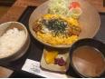 ロースカツたまごとじ