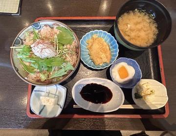 ぶりの炙り丼