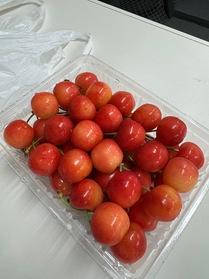いただいたさくらんぼ