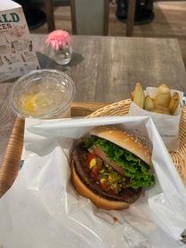 フレッシュネスバーガー