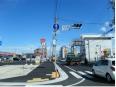 駅北側の幹線道路（２号線）です